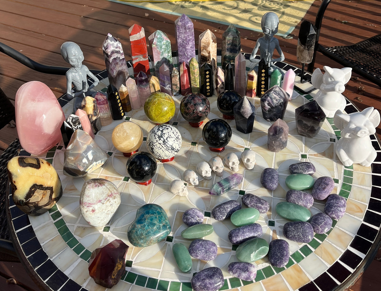SUPER BULK DEAL,take all 89 crystal stones! Wow

🚨 INCREDIBLE 89 PCS DEAL!!
