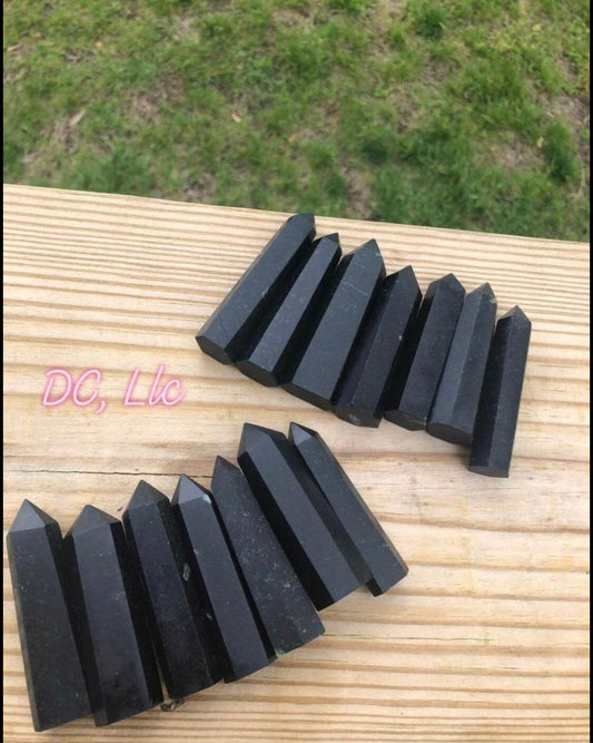 Cute, small, TOURMALINE, Points!!