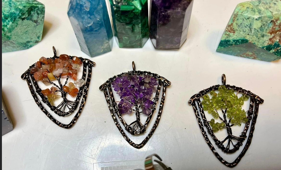 ✔️40% off, 19 pcs, BULK crystals, wholesale, assorted crystals, top quality